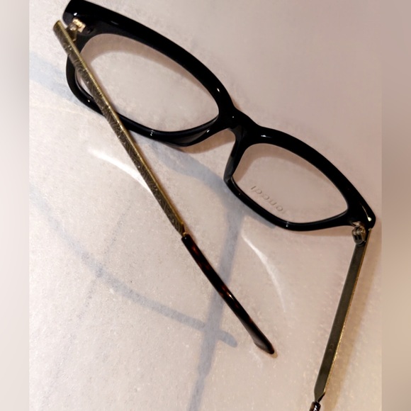 Gucci eye glasses - Picture 3 of 3